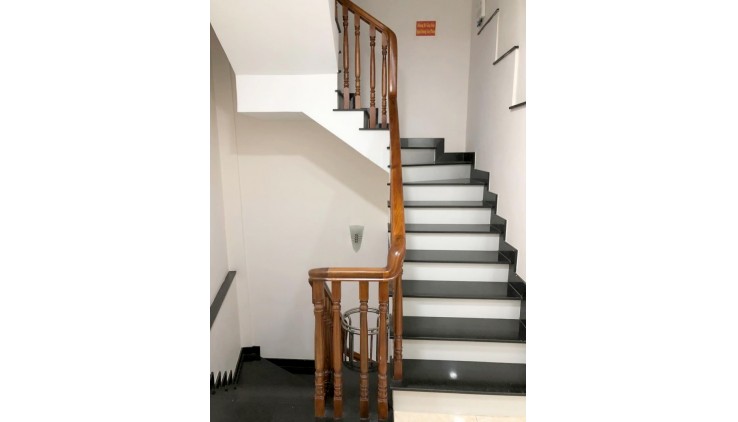 Ngộp Cắt Lỗ 1.8 tỷ Bán Nhà 5 Tầng Hẻm Xe Tải 80m2_6.5x13 Chỉ 7.4 tỷ cho thuê 300tr.n QL13 Hiệp Bình Phước Thủ Đức